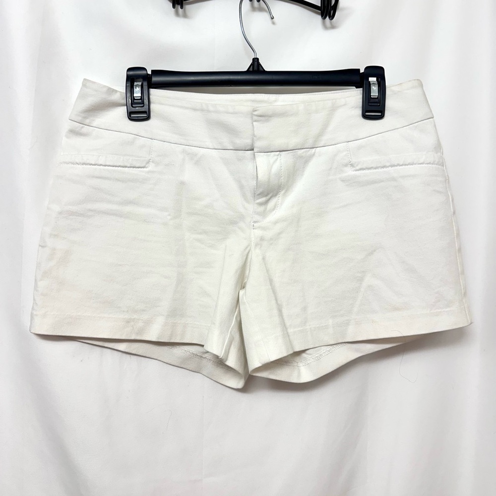 Lilly Pulitzer White Tailored Shorts Size 6 Classic Preppy